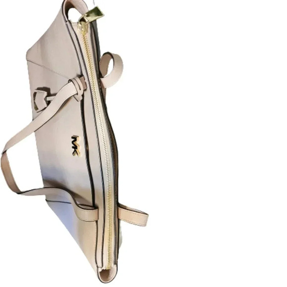 Michael Kors Maddie Tote - Picture 13 of 16